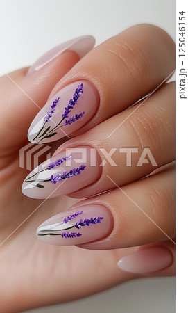 Elegant lavender nail art with a fresh and natural design for weddings and daily banquets featuring simple floral patterns 125046154