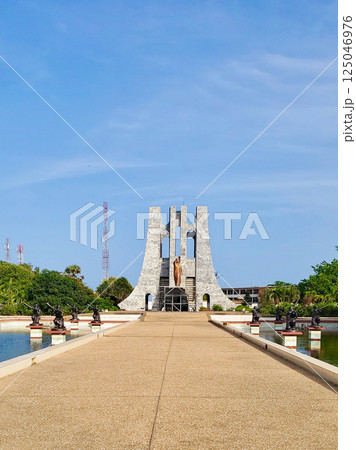 Kwame Nkrumah mausoleum Accra Ghana daylight Kwame Nkrumah mausoleum Accra Ghana daylight 125046976