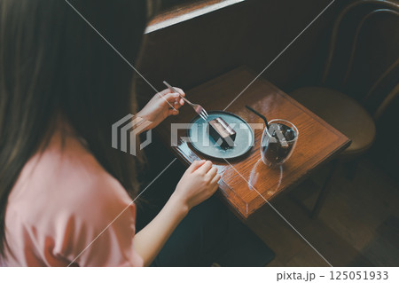 coffee shop coffee shop 125051933