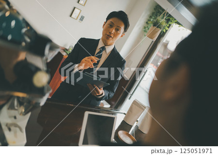 coffee shop coffee shop 125051971