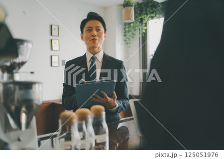 coffee shop coffee shop 125051976