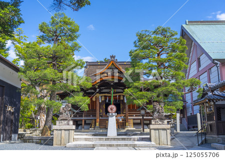 京都　大将軍八神社　本殿 125055706