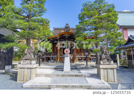 京都　大将軍八神社　本殿 125055710