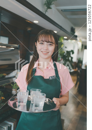 coffee shop 125056722