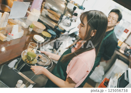 coffee shop 125056738