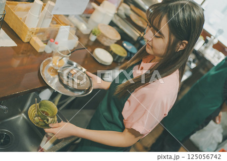 coffee shop 125056742
