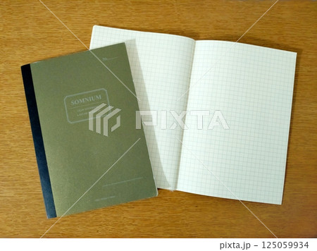 ノート(方眼) 125059934