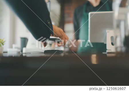 coffee shop 125061607