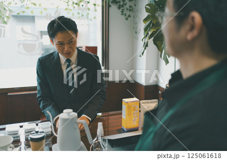 coffee shop coffee shop 125061618