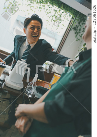 coffee shop 125061626