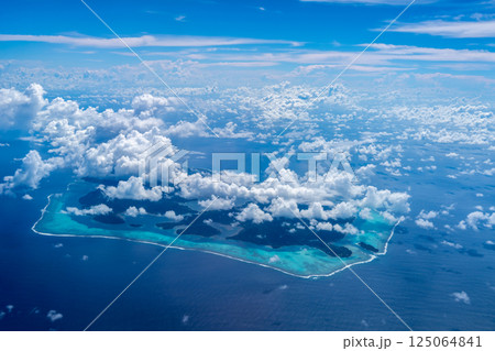 Aerial view of the paradise island of Huahine in French Polynesia 125064841
