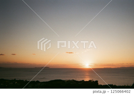 瀬詰崎の夕陽　早崎海峡　長崎　口之津 125066402