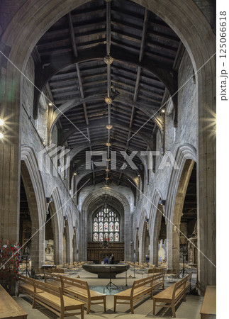 Architecture interior view of Newcastle Cathedral (Cathedral Church of St Nicholas). 125066618