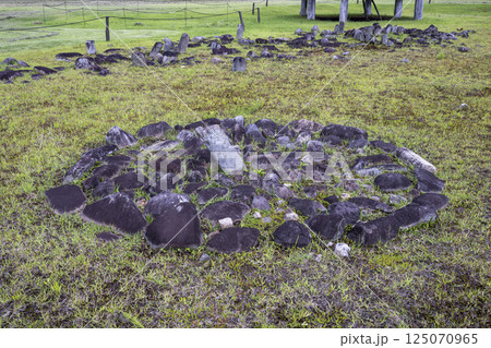 特別史跡「大湯環状列石」の万座遺跡環状列石の日時計 特別史跡「大湯環状列石」の万座遺跡環状列石の日時計 125070965