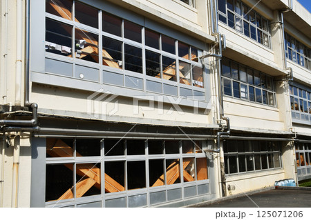 建物の耐震補強_03 125071206