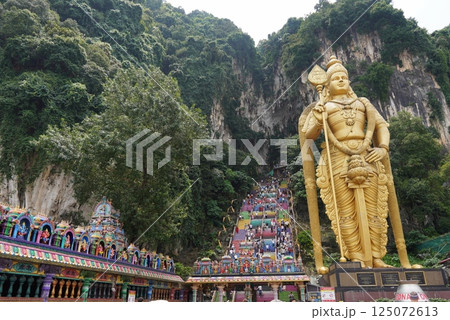 マレーシア バトゥ洞窟 マレーシア バトゥ洞窟 125072613