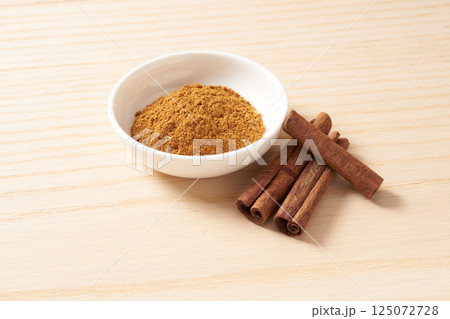 シナモン　スパイスイメージ 125072728