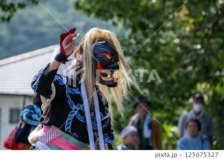 肥前佐賀の伝統芸能　面浮立 125075327