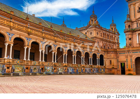 The stunning Plaza de Espana, Seville 125076478