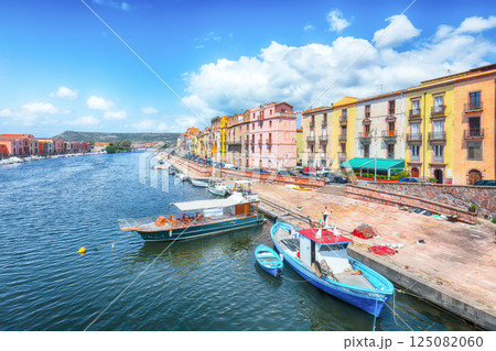 Unbelivable cityscape of Bosa town on Temo river. 125082060