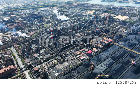 工業地帯の風景空撮 125087258