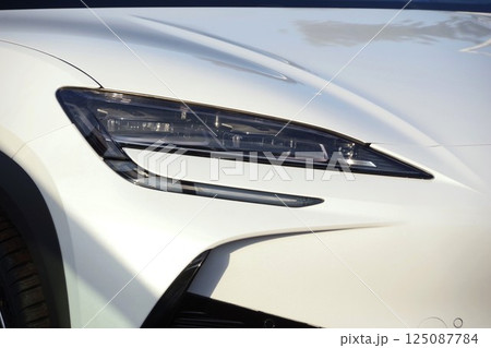 輸入車イメージ　電気自動車BYDシーライオン7のヘッドライト 125087784