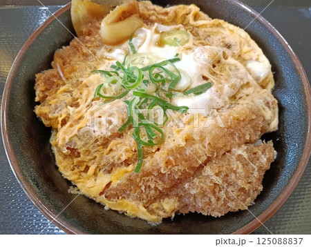 カツ丼 125088837