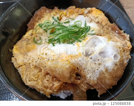 カツ丼 125088838