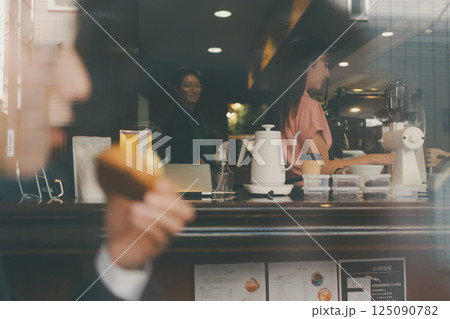 coffee shop coffee shop 125090782