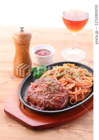 ハンバーグスパゲッティ 125090930