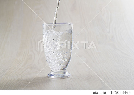 水 125093469