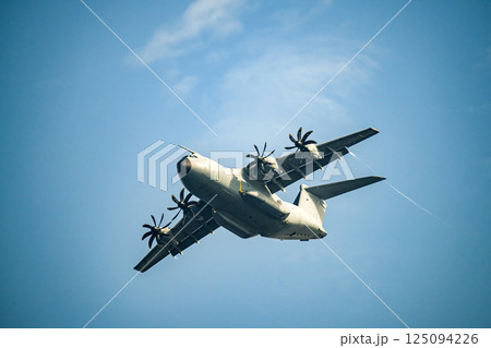 France Airplane transport Airbus A400M Atlas, military transport aircraft Europe NATO 125094226