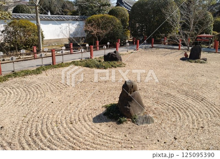 野間大坊　本殿　鐘楼堂　巡拝路　大門　悠紀殿 125095390