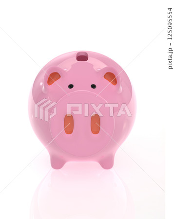 ピンクの豚の貯金箱　正面上　縦　3Dイラストレーション 125095554