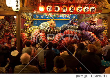 石見神楽 浜田市三宮神社の夜神楽 スサノオノミコト大蛇退治 石見神楽 浜田市三宮神社の夜神楽 スサノオノミコト大蛇退治 125096914