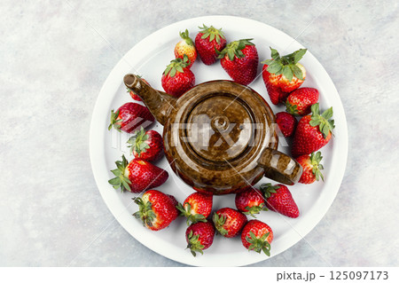 Tasty fruity tea. 125097173