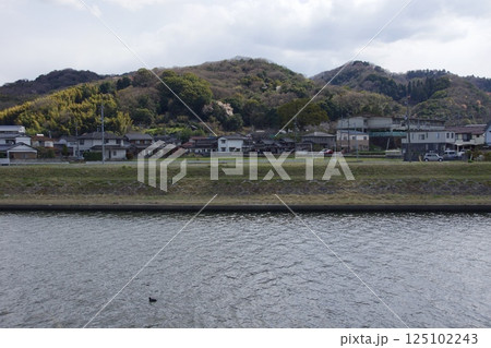 吉岡川　河津桜の春 125102243