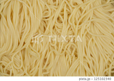 Cooked spaghetti Cooked spaghetti 125102340
