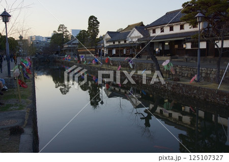 倉敷美観地区 春宵まつりの一日 夜景 倉敷美観地区 春宵まつりの一日 夜景 125107327
