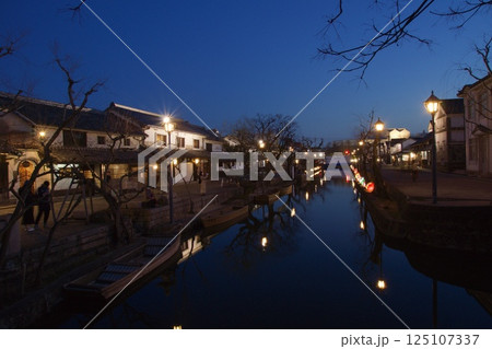倉敷美観地区 春宵まつりの一日 夜景 倉敷美観地区 春宵まつりの一日 夜景 125107337