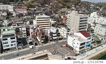 尾道水道【福本渡船135年間ありがとう】ドローン空撮_OFUKT_No33 125110794