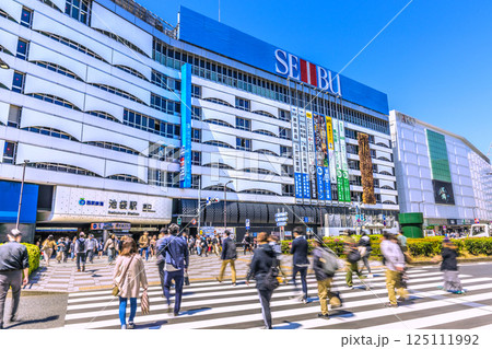 日本の東京都市景観 4月。インバウンド続く…賑わう池袋駅東口などを望む=16日 日本の東京都市景観 4月。インバウンド続く…賑わう池袋駅東口などを望む=16日 125111992