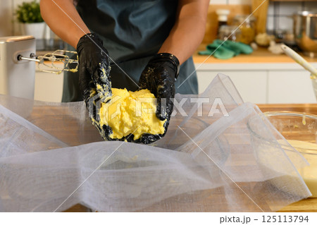 Process of making butter at home. 125113794