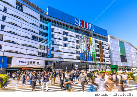 日本の東京都市景観 4月。インバウンド続く…賑わう池袋駅東口などを望む=16日 日本の東京都市景観 4月。インバウンド続く…賑わう池袋駅東口などを望む=16日 125116185