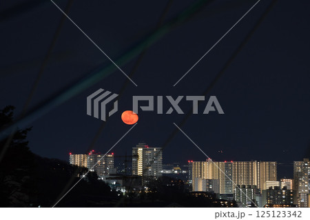 月が昇街の風景 月が昇街の風景 125123342