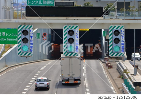 高速道路のトンネル用信号機 125125006