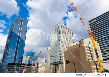 建設工事が続く東京八重洲 鍛冶橋周辺 2025.03　a-1 125125641