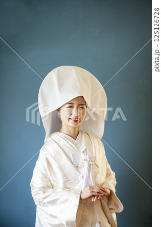 白無垢姿の花嫁 白無垢姿の花嫁 125126728