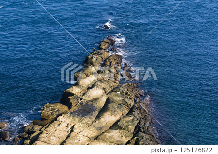台湾・野柳風景特定区の岩石海岸 / Yehliu Geopark, Taiwan 台湾・野柳風景特定区の岩石海岸 / Yehliu Geopark, Taiwan 125126822