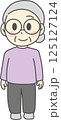 正面を向いて立っているおばあさん 125127124